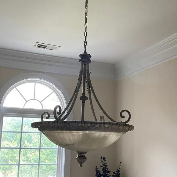 Dining room set - Picture 9 of 14